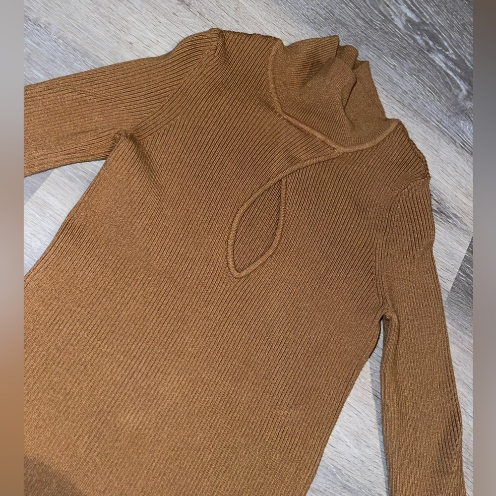 Camel Turtleneck - image 4